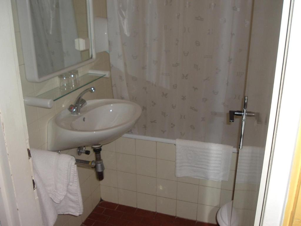 Hotel Depadansa Marina & Primorka Omišalj Pokoj fotografie